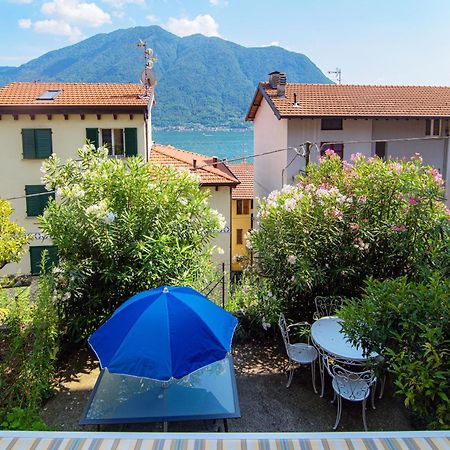 Delizioso Bilocale Vista Lago Colonno Exterior foto