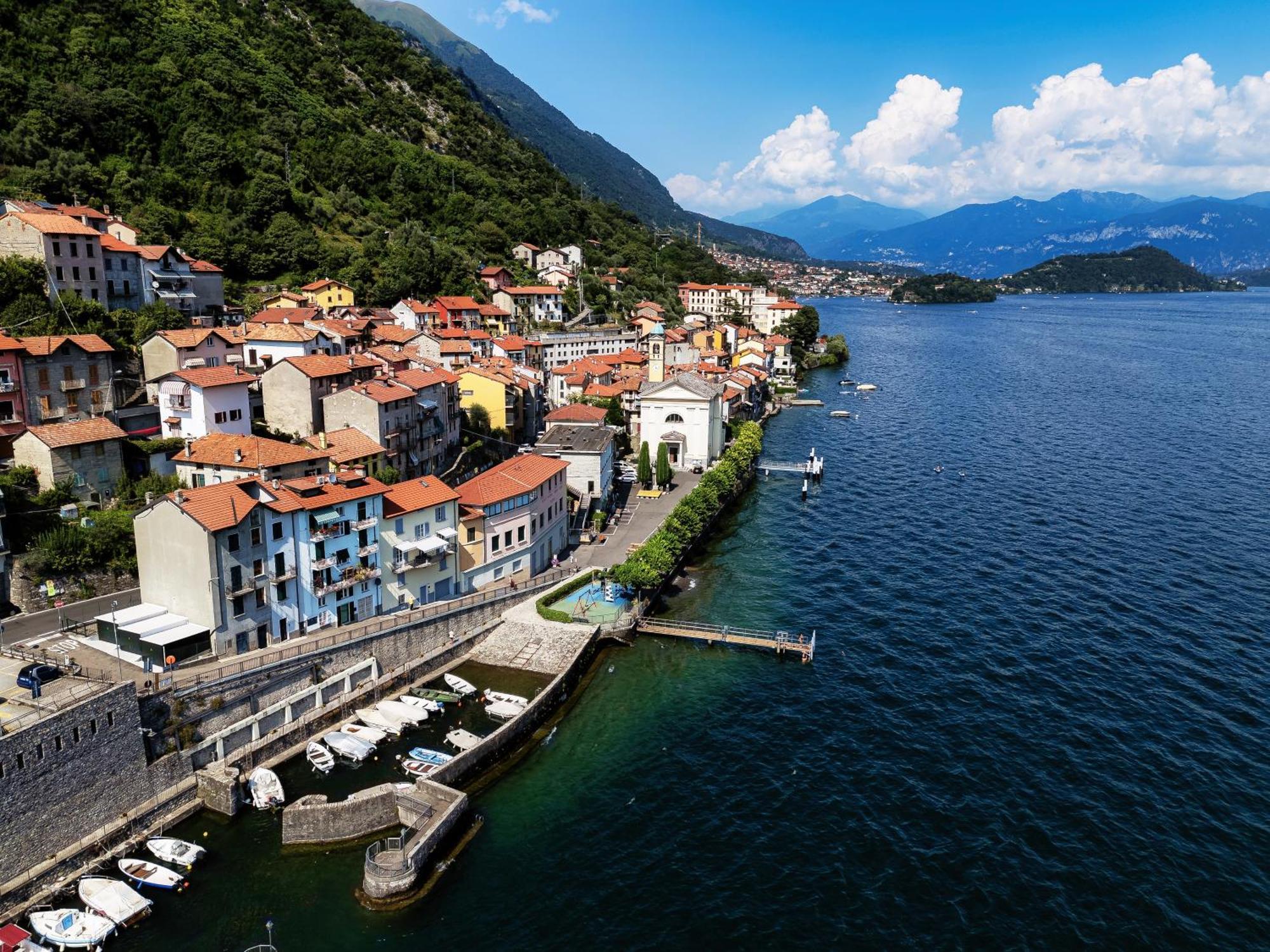 Delizioso Bilocale Vista Lago Colonno Exterior foto